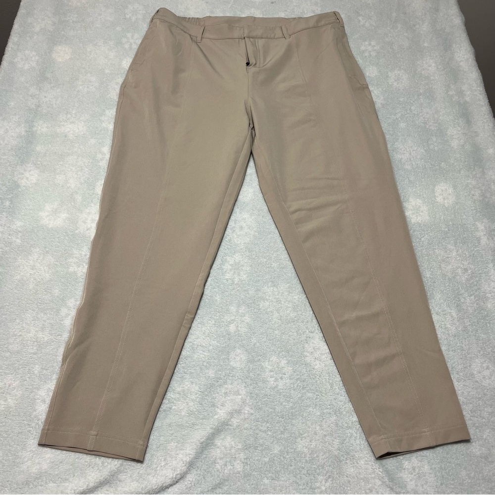 Womens 14 Golf Chino Khaki Pants Beige Skinny Leg Stretch Polyester Blend